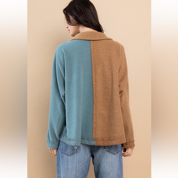 33 Color Block Stretch Spread Collar Neck Pullover - Picture 6 of 6